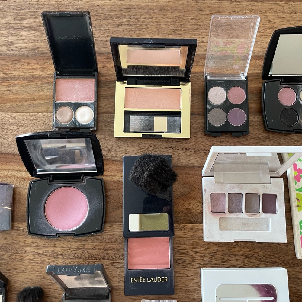 Estee Lauder & Clinique Make up Collection- 25 Pieces - Picture 5 of 6